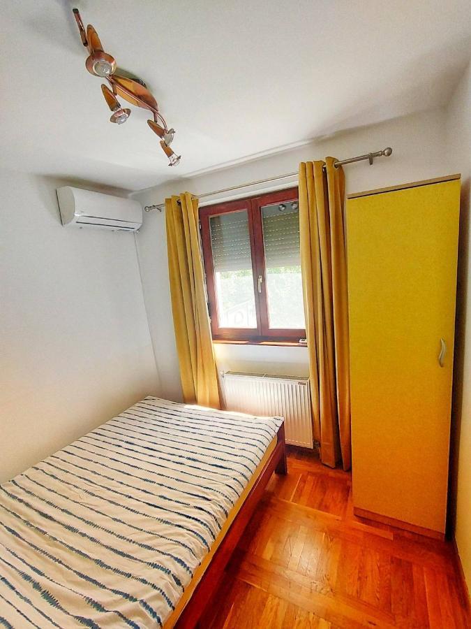 Plavi Apartman Airport Belgrade Luaran gambar